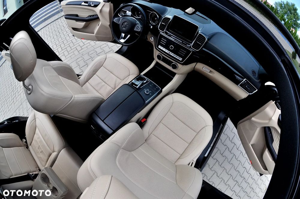 Mercedes-Benz GLE - 25