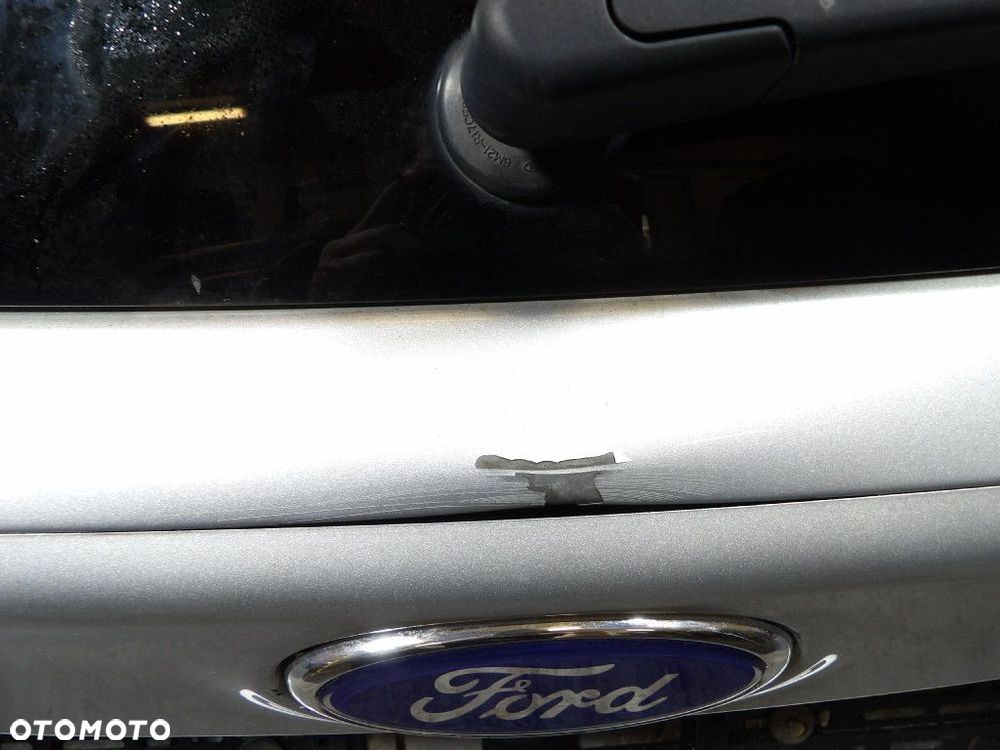 FORD FOCUS MK3 LIFT KOMBI TYLNA KLAPA  0F - 2