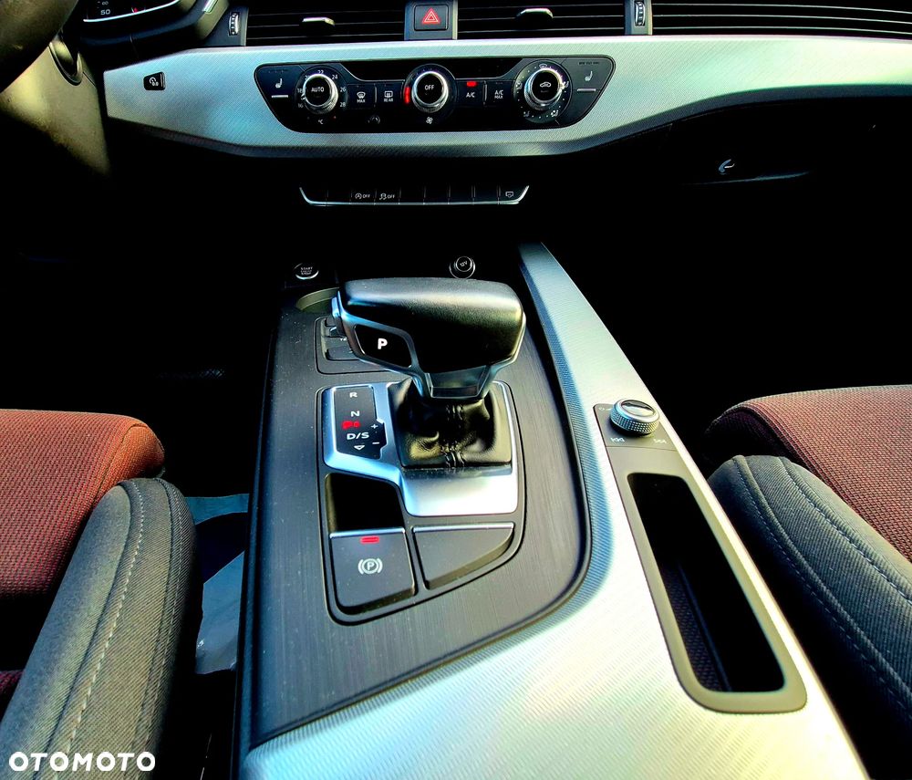 Audi A4 Avant 2.0 TDI S tronic sport - 24