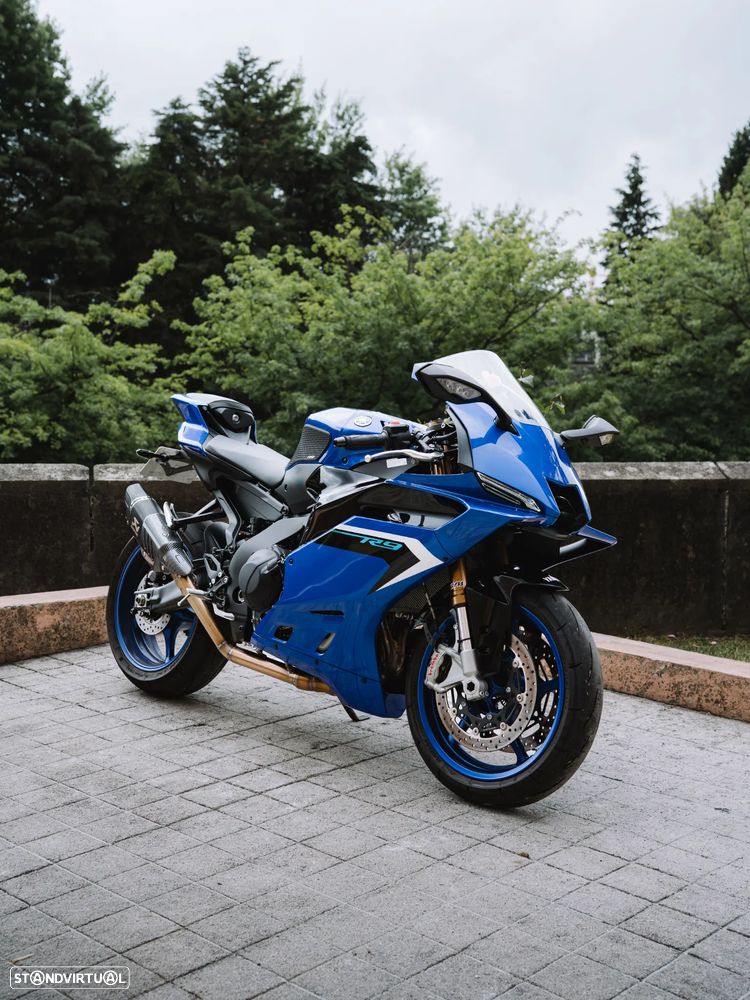 Yamaha YZF R9 - 2