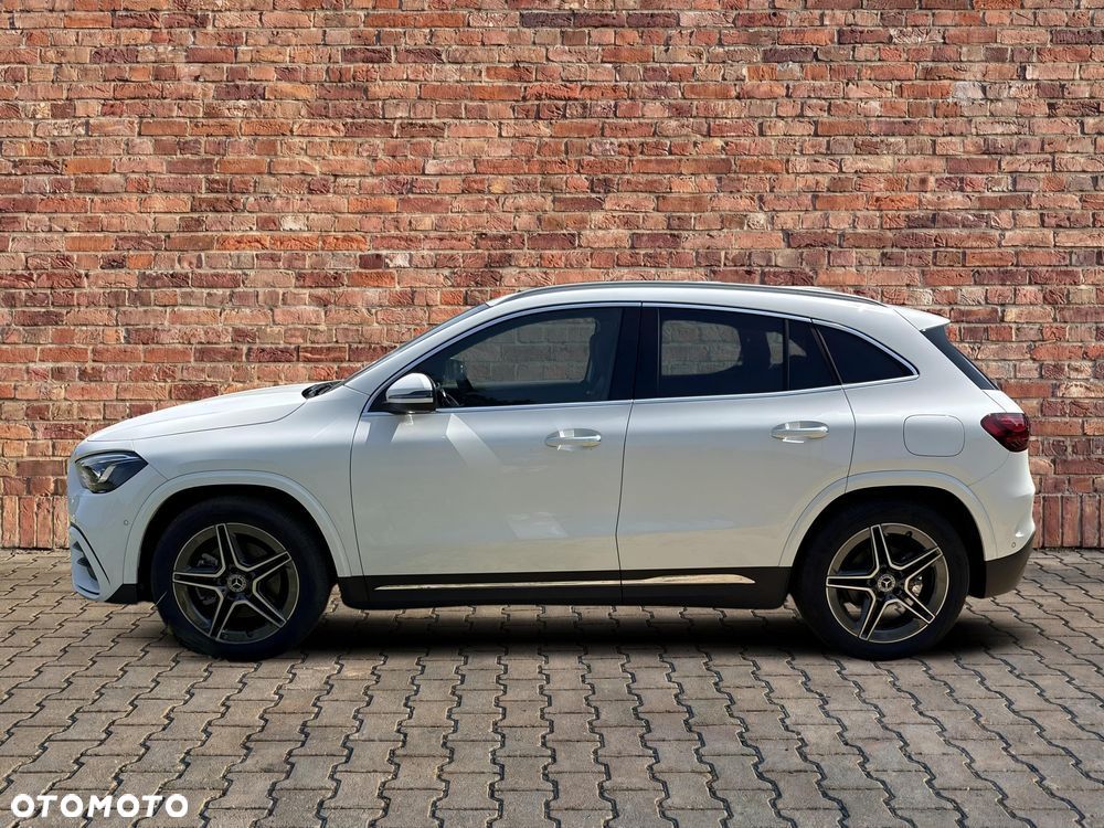 Mercedes-Benz GLA 200 mHEV AMG Line 7G-DCT - 6
