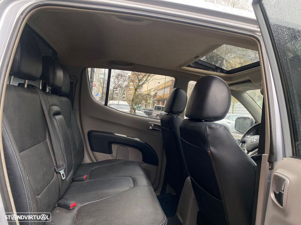 Mitsubishi L200 2.5 DI-D CD Intense 4WD - 30