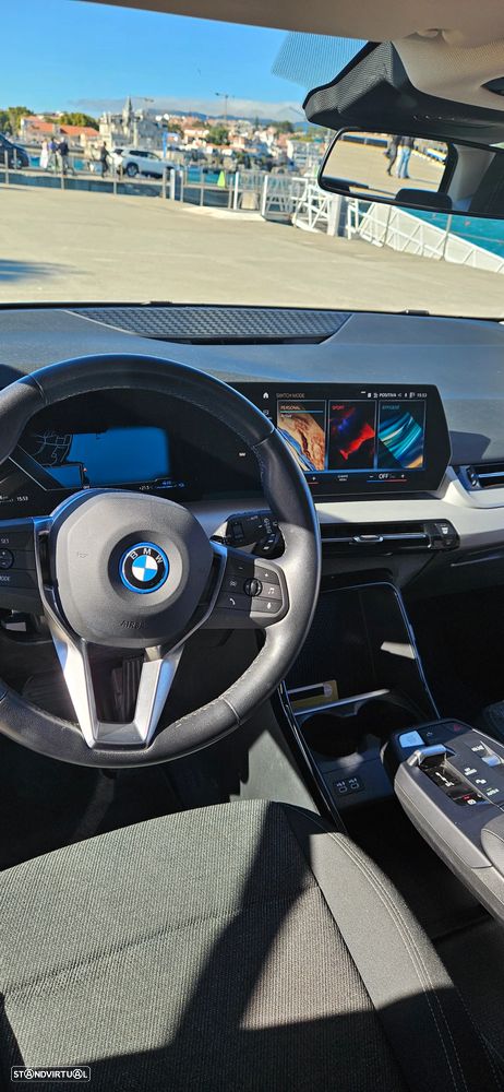 BMW 225xe Active Tourer - 10