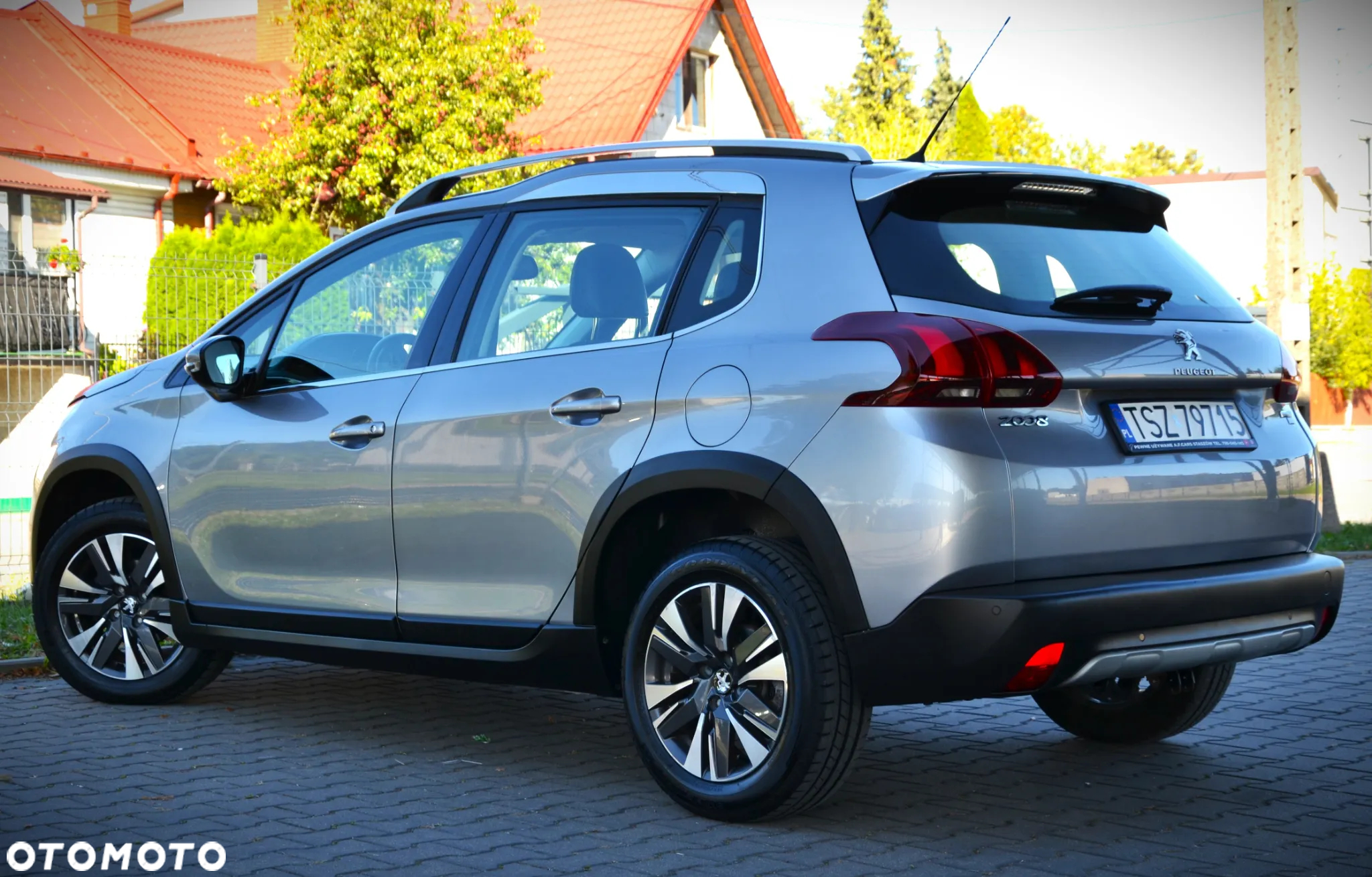 Peugeot 2008 1.6 BlueHDi Allure - 25