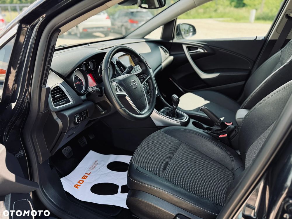 Opel Astra 1.4 Turbo Innovation - 13
