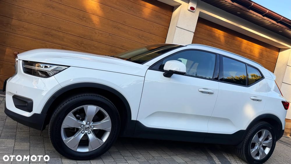 Volvo XC 40 T3 Geartronic Momentum Core - 4