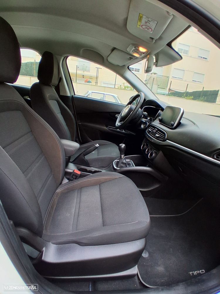 Fiat Tipo 1.3 M-Jet Lounge Tech - 19