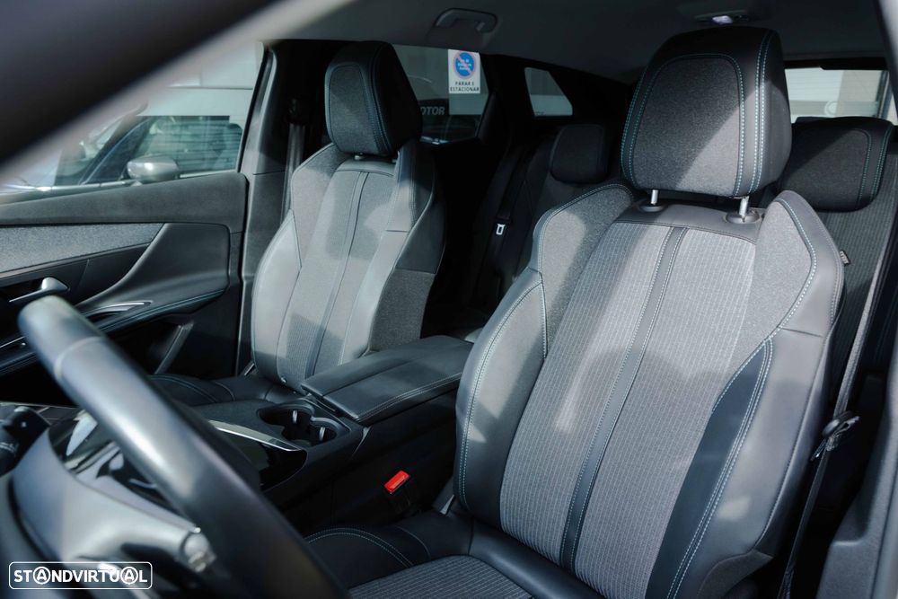 Peugeot 3008 1.2 PureTech Allure EAT8 - 9