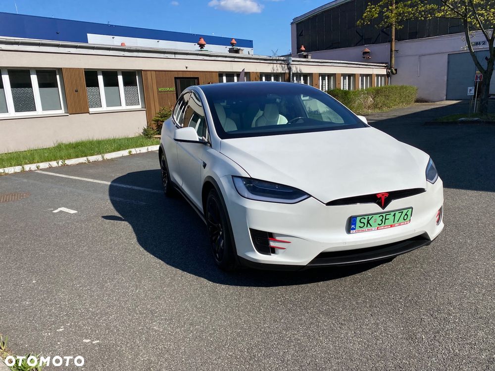 Tesla Model X 75D Allradantrieb - 13