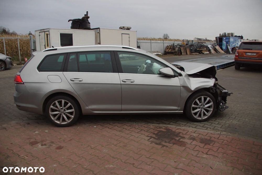 Auto na części - Volkswagen Golf VII 1.6 TDI 110 KM CXXB QYB LB7W 2015R Silnik Skrzynia Drzwi Błotnik Klapa Zderzak Lusterko Szyba Klamka Deska Kokpit Sterownik Moduł Czujnik Licznik Wyświetlacz Kierownica Panel - 4