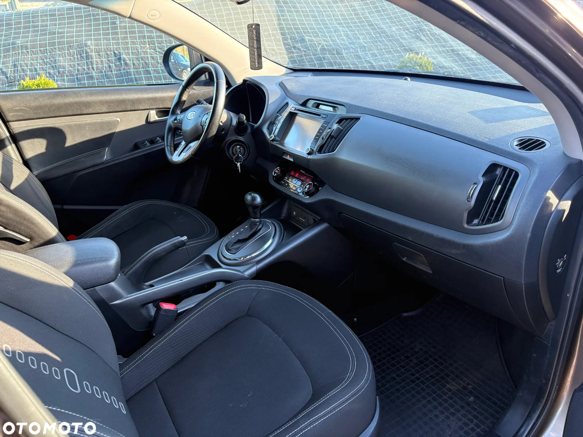 Kia Sportage 2.0 L 2WD - 11