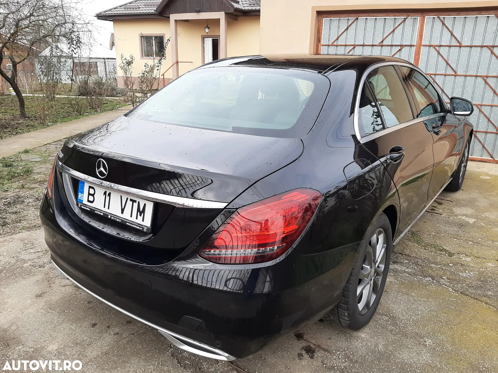 Mercedes-Benz C 180 9G-TRONIC Avantgarde - 2