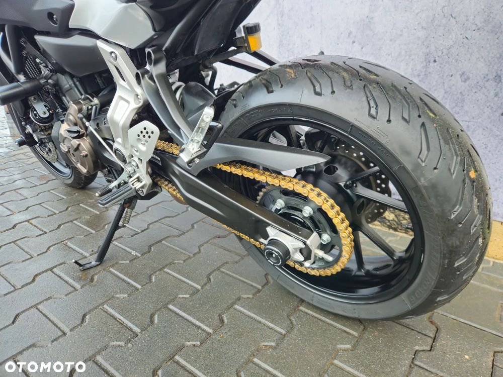 Yamaha MT - 12