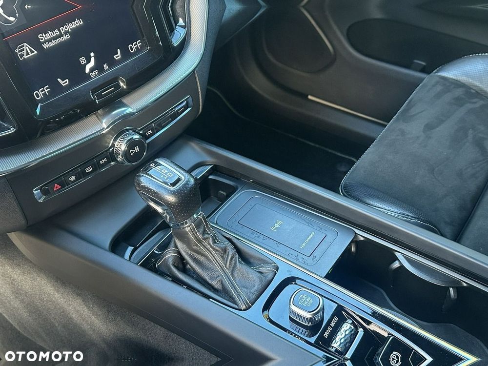 Volvo XC 60 D4 AWD R-Design - 25