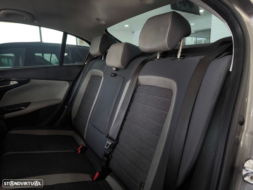 Fiat Tipo 1.3 M-Jet Lounge J17 - 12