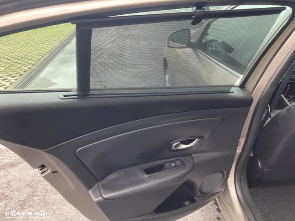 Renault Fluence 1.5 dCi Exclusive - 19