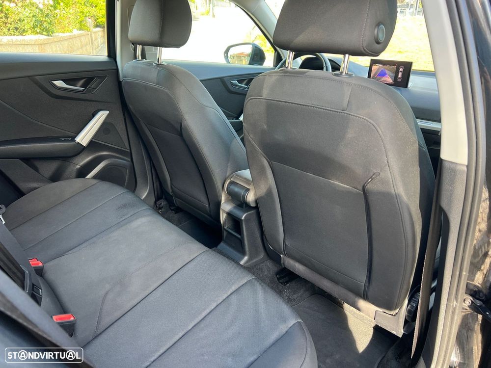 Audi Q2 30 TDI - 12