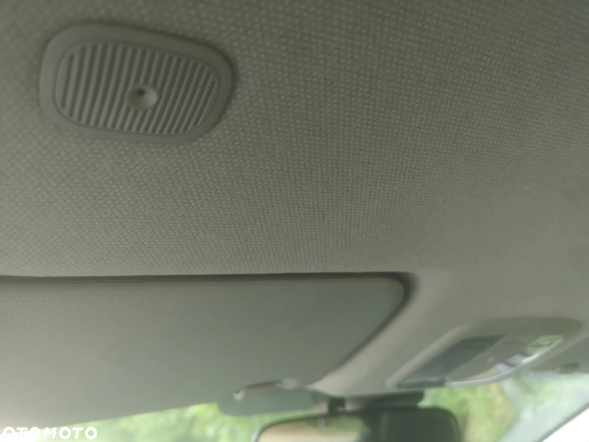 Kia Rio - 24