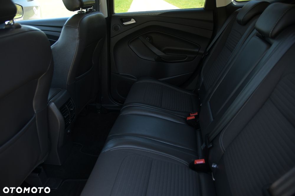Ford Kuga 2.0 TDCi 4x2 Titanium - 25