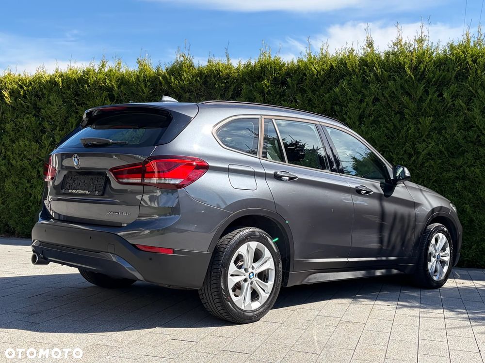 BMW X1 xDrive25e Advantage - 9