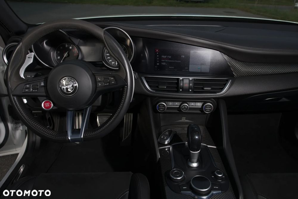 Alfa Romeo Giulia 2.9 Bi Turbo V6 Quadrifoglio - 5