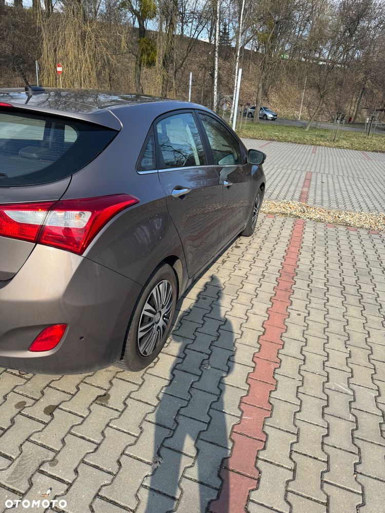 Hyundai i30 1.6 GDI Premium - 5