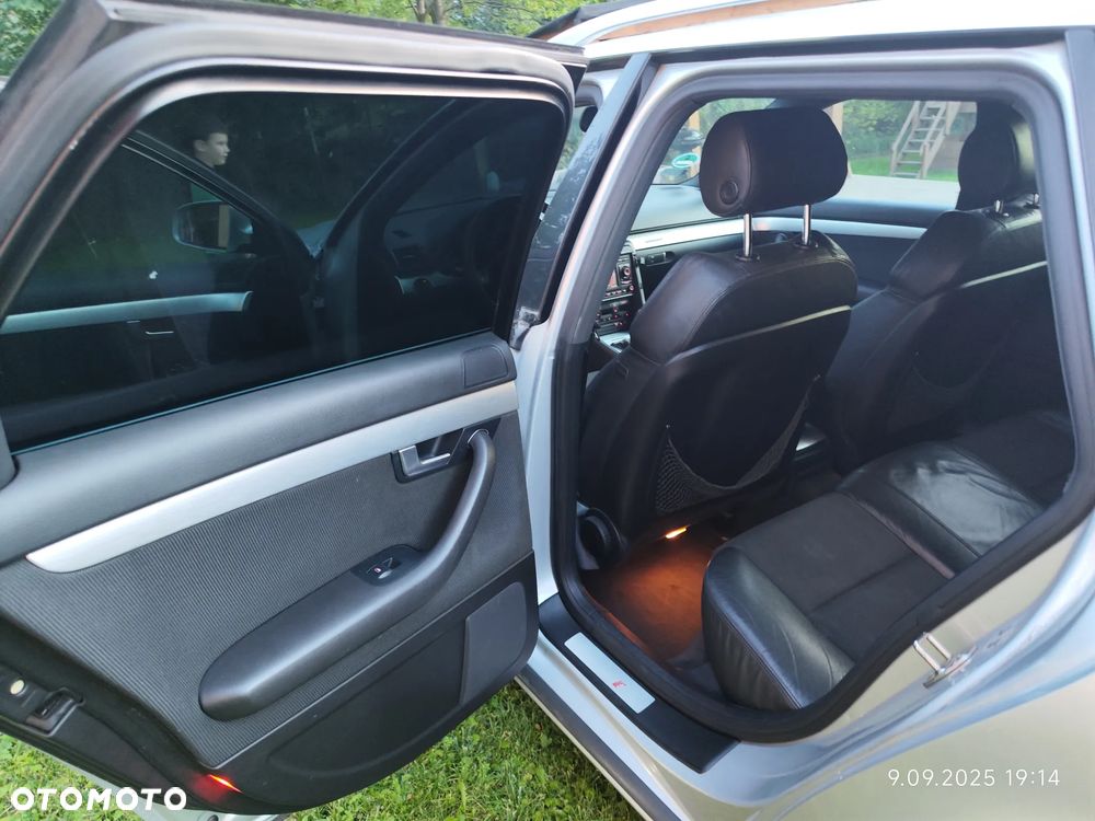 Audi A4 Avant 3.0 TDI Quattro - 23