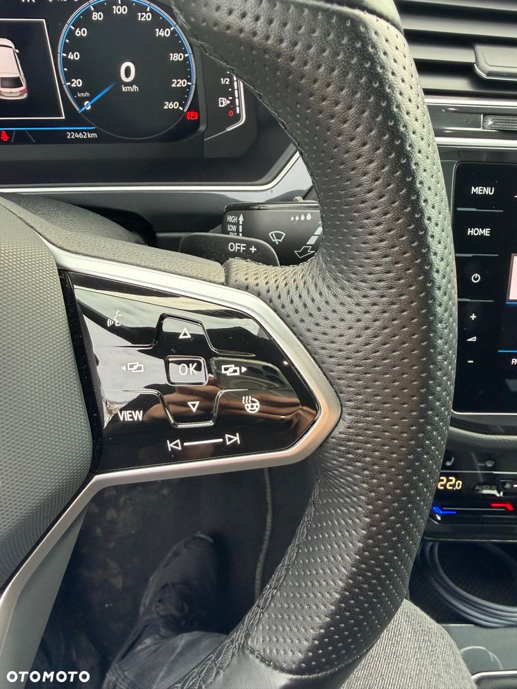 Volkswagen Tiguan 2.0 TDI SCR 4MotION DSG R-Line - 32