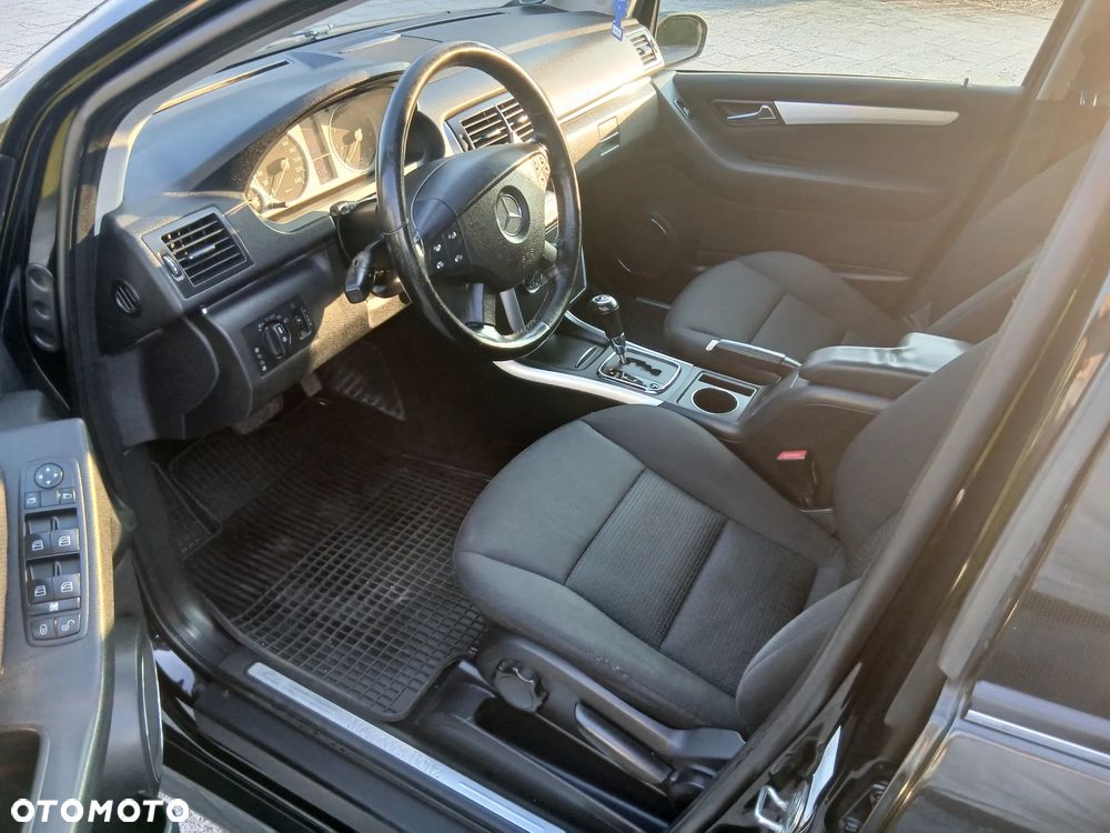 Mercedes-Benz Klasa B 200 Autotronic Special Edition - 6