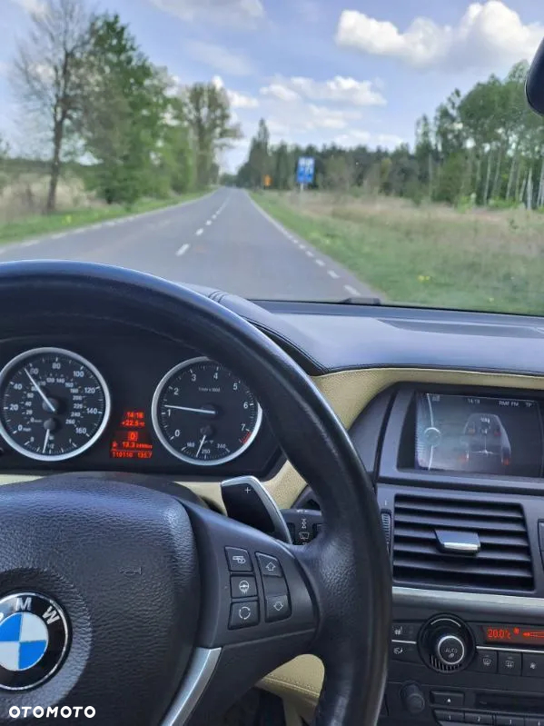 BMW X6 50i xDrive - 9