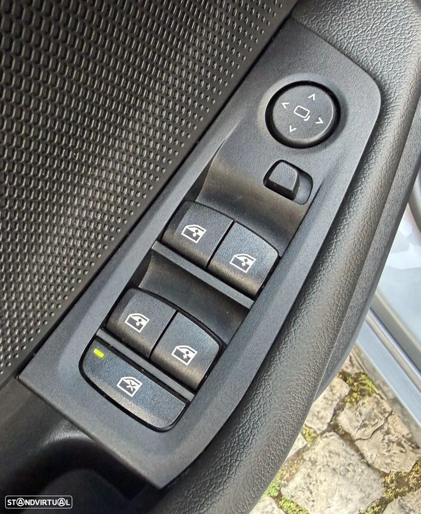 BMW 118 i Line Sport Auto - 18