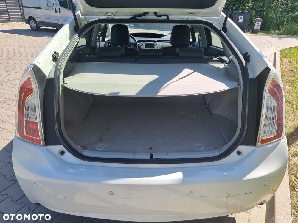 Toyota Prius (Hybrid) Executive - 30