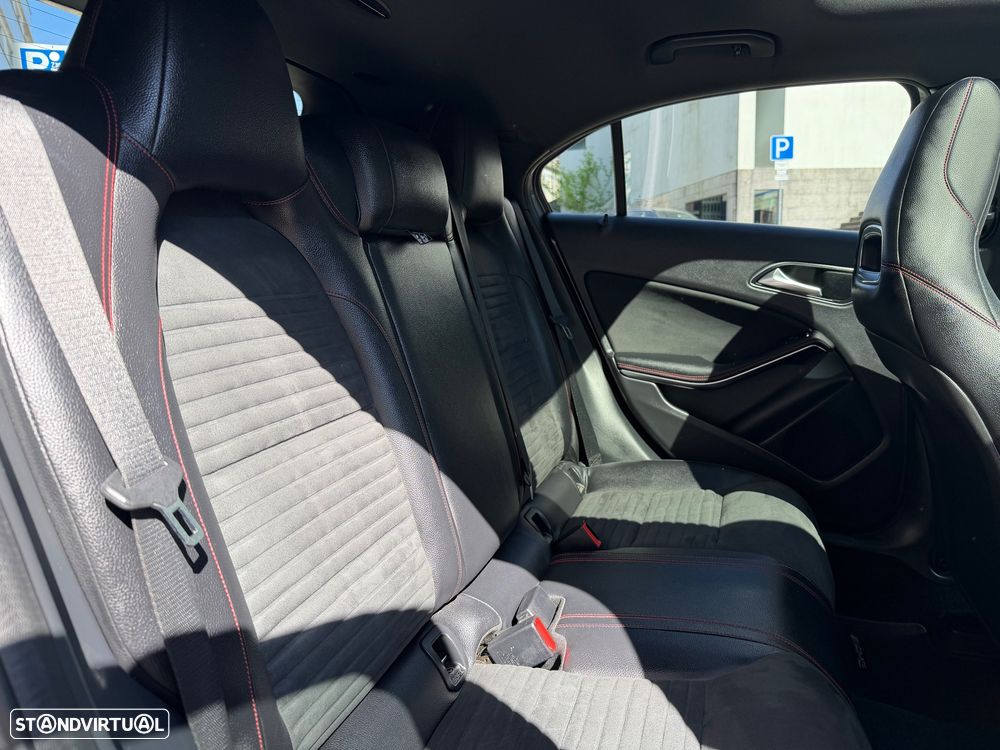 Mercedes-Benz A 180 d 7G-DCT AMG Line - 9