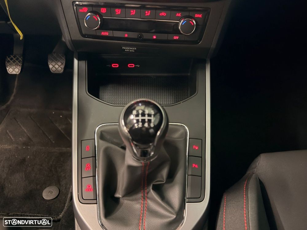 SEAT Arona 1.0 TSI FR - 27