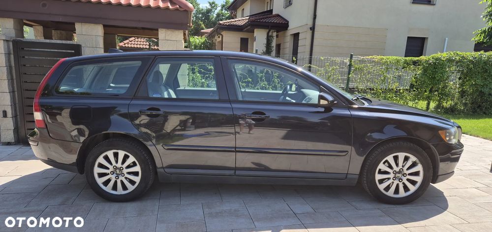 Volvo V50 2.0D Momentum - 1