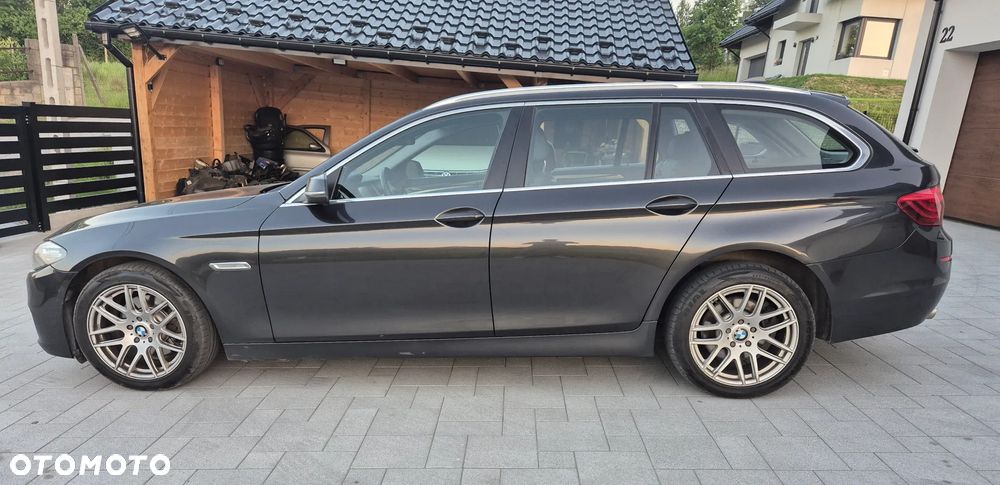 BMW Seria 5 520d xDrive - 4