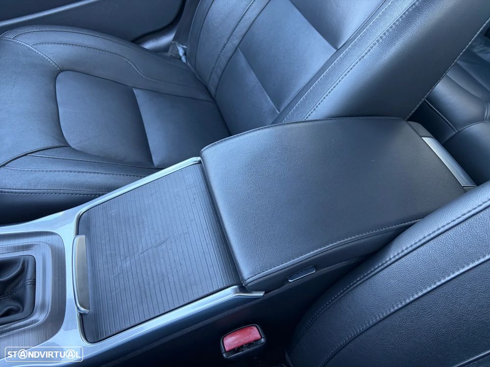 Volvo V70 1.6 D2 Momentum - 34