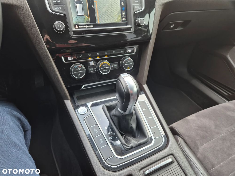 Volkswagen Passat 1.8 TSI (BlueMotion Technology) DSG Highline - 32