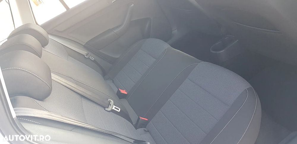 Skoda RAPID 1.2 TSI Ambition - 8