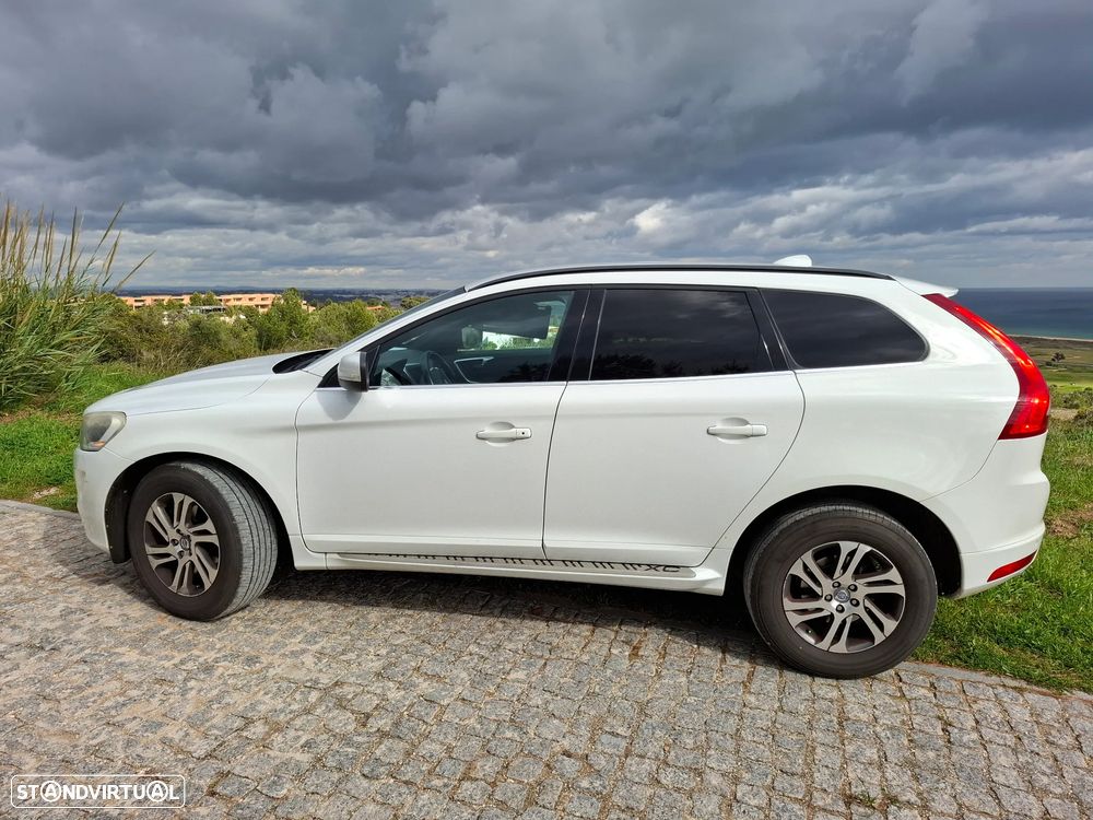 Volvo XC 60 2.0 D4 Kinetic Geartronic - 6