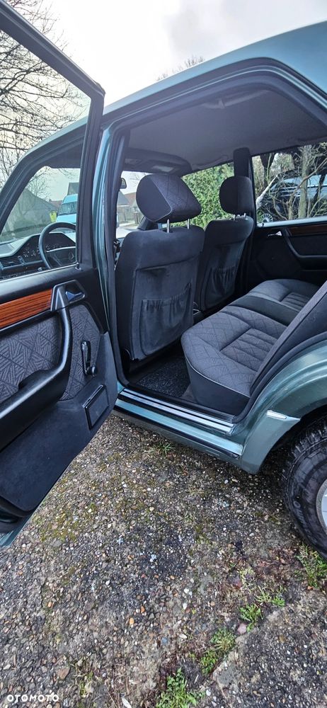 Mercedes-Benz W124 (1984-1993) - 17