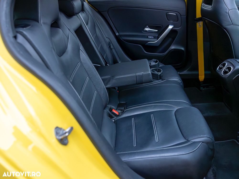 Mercedes-Benz A AMG 35 4Matic AMG Speedshift DCT 7G - 10