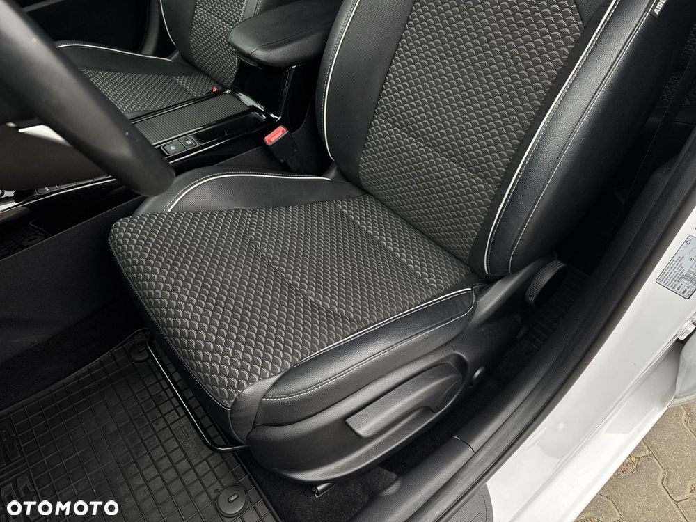 Kia Ceed 1.5 T-GDI L Business Line DCT - 12