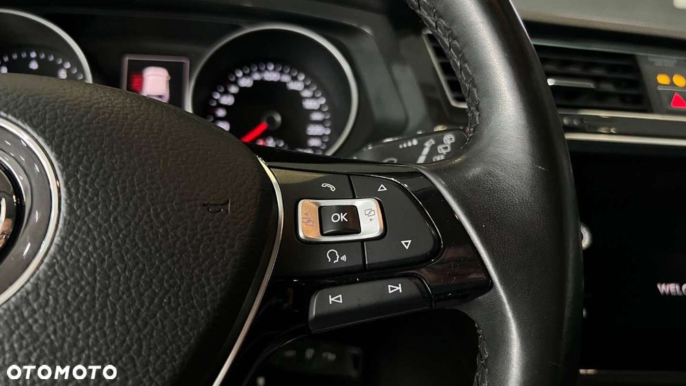 Volkswagen Tiguan - 10