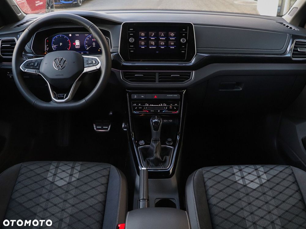 Volkswagen T-Cross - 12