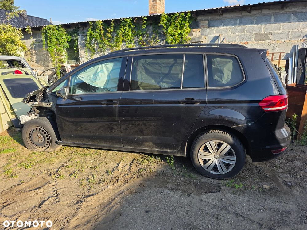 Volkswagen Touran 2.0 TDI BMT Comfortline Plus DSG - 4