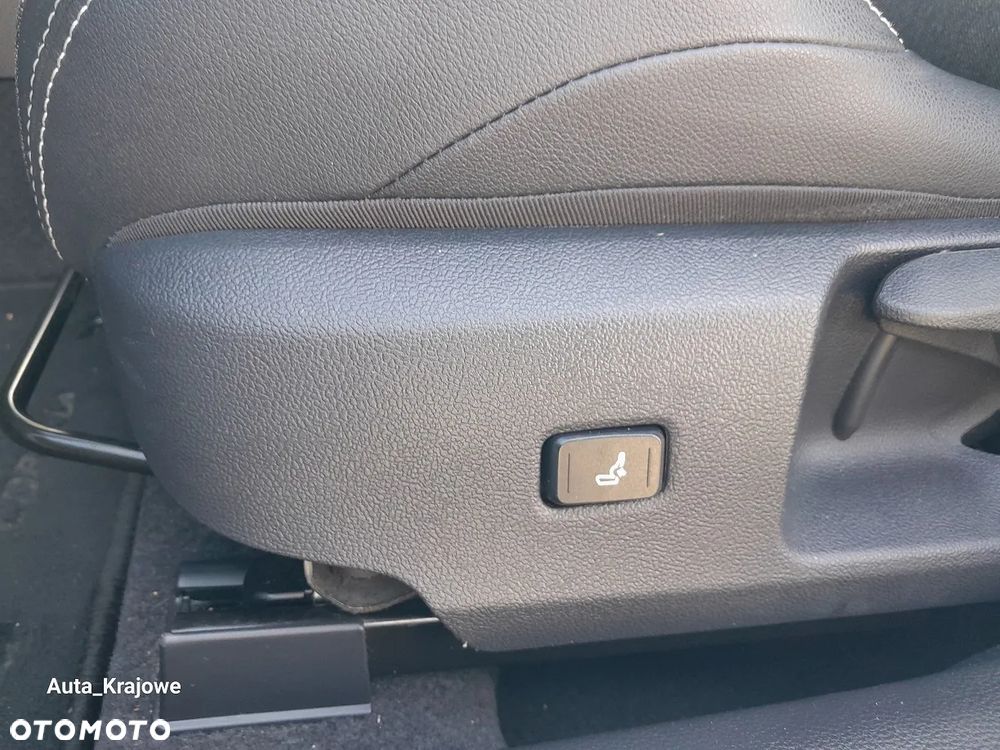 Toyota Corolla 2.0 Hybrid Style - 30