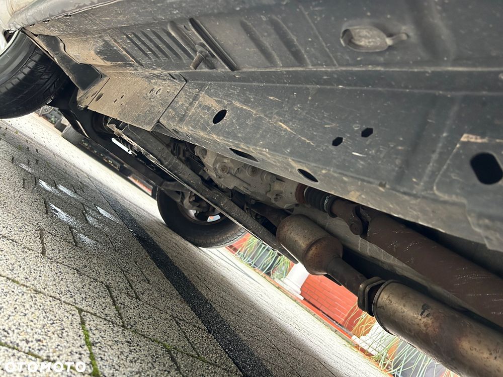 Jeep Cherokee 2004 photo 5