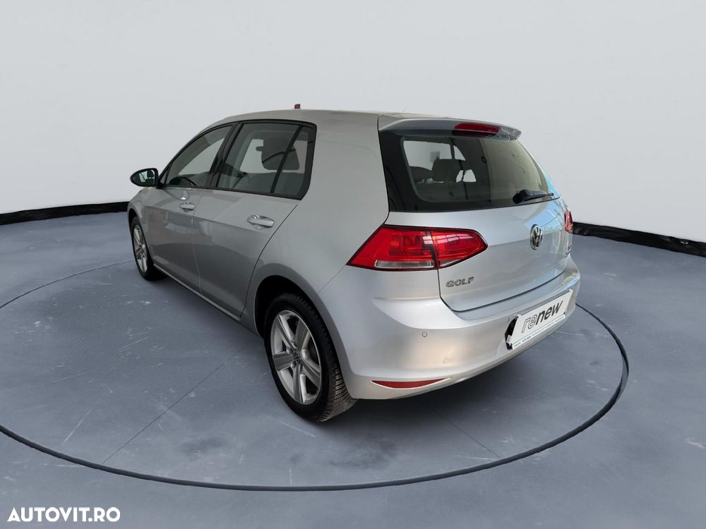 Volkswagen Golf - 4
