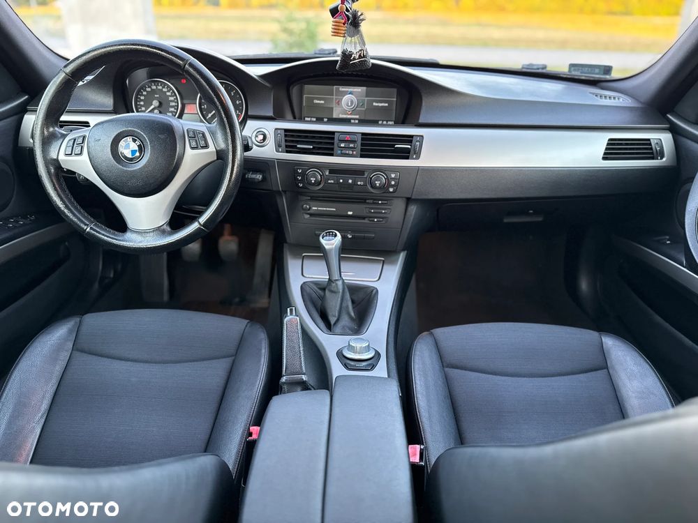 BMW Seria 3 325xi - 7